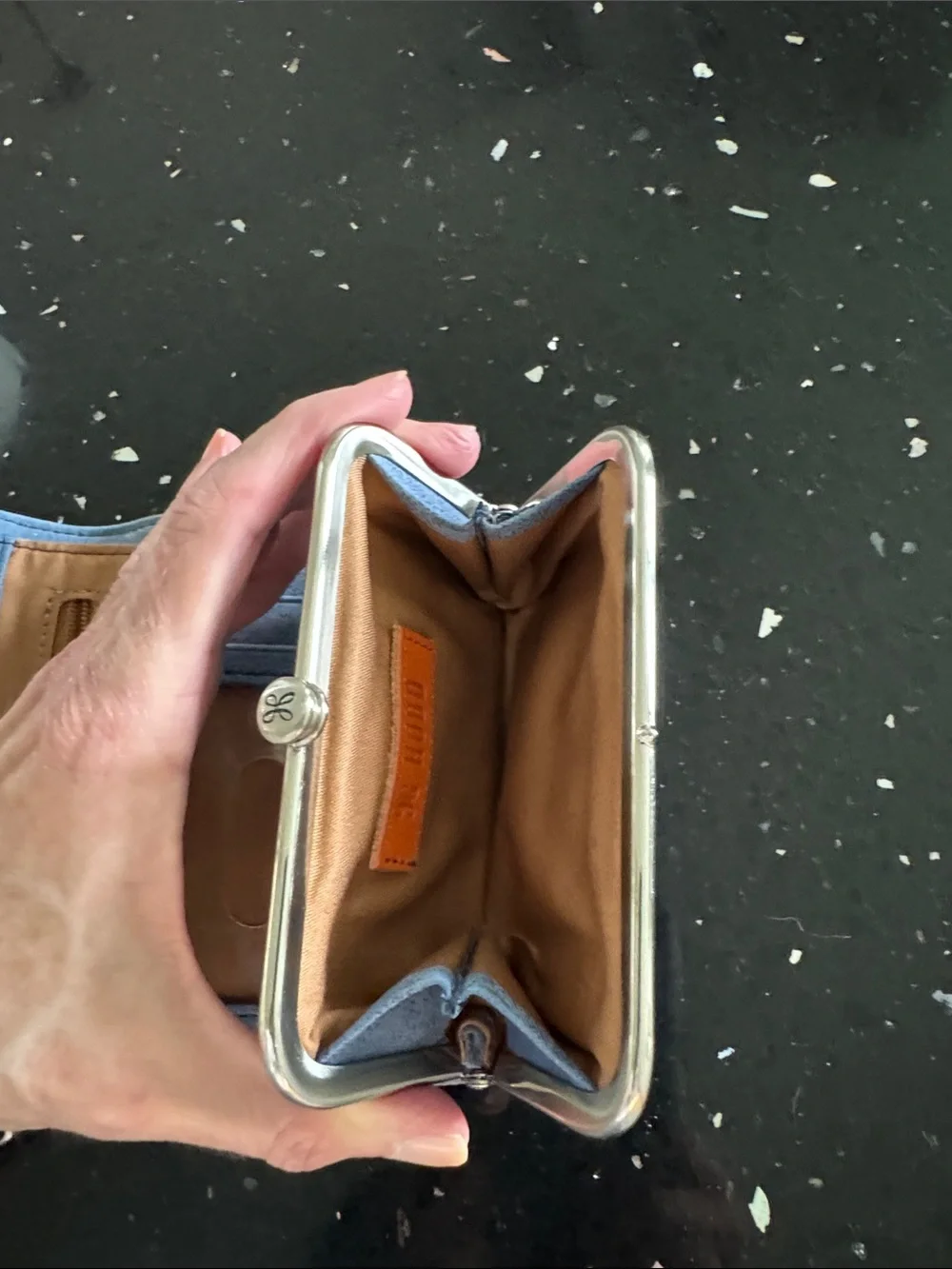 HOBO details dimensions